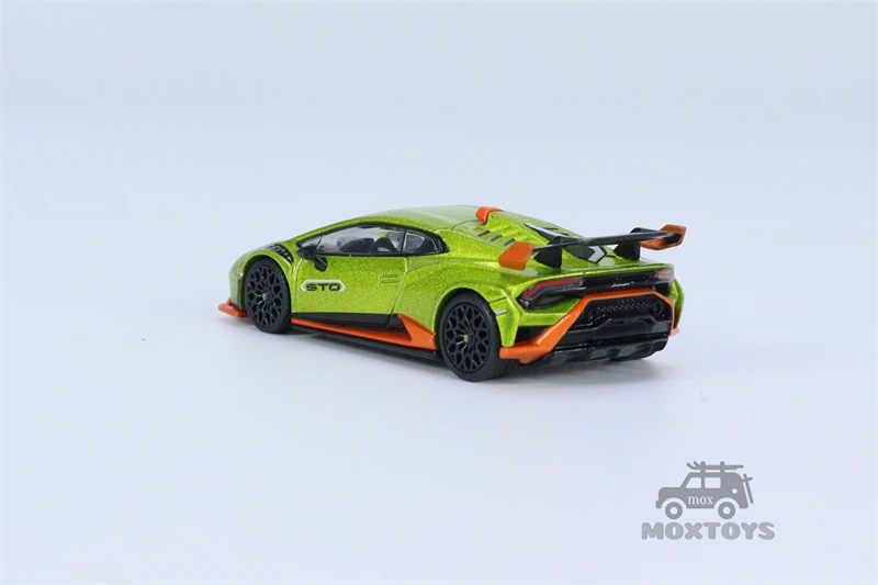 MINI GT 1:64 Huracan STO Verde Citrea LHD Diecast Model Car