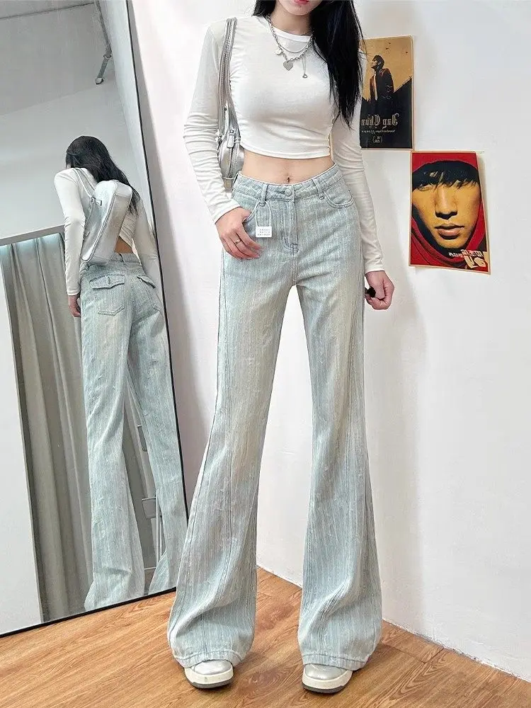 

Светло-голубые джинсы микро-клеш из денима для женщин, весна 2026, новый стиль, утягивающие, с высокой талией, с карманами, в корейском стиле