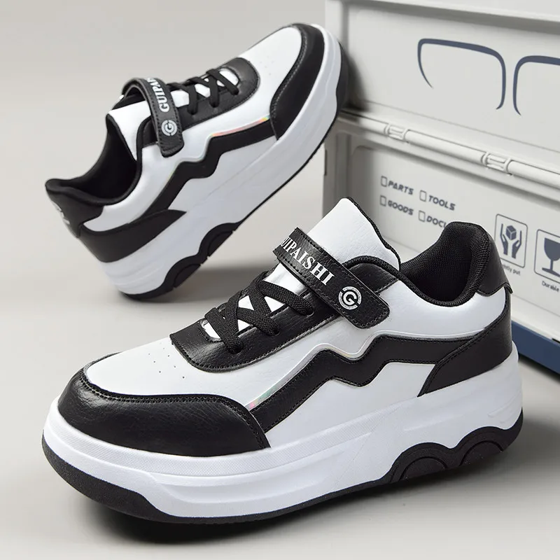 

Stable support children's roller skates, structural design, safe sliding