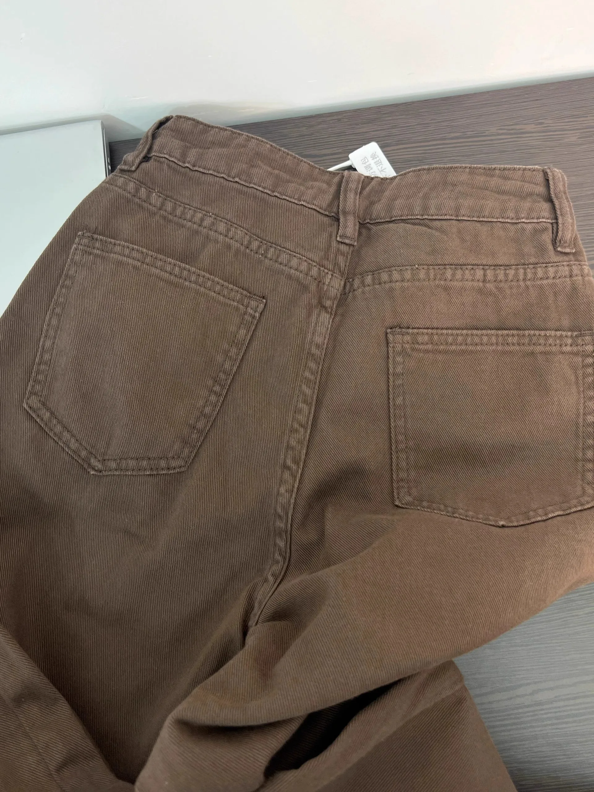 Calça Jeans Fena Plus Size Americana Retrô, Cintura Alta, Modelagem Reta e Larga, Estilo Casual para o Dia a Dia, Verão.