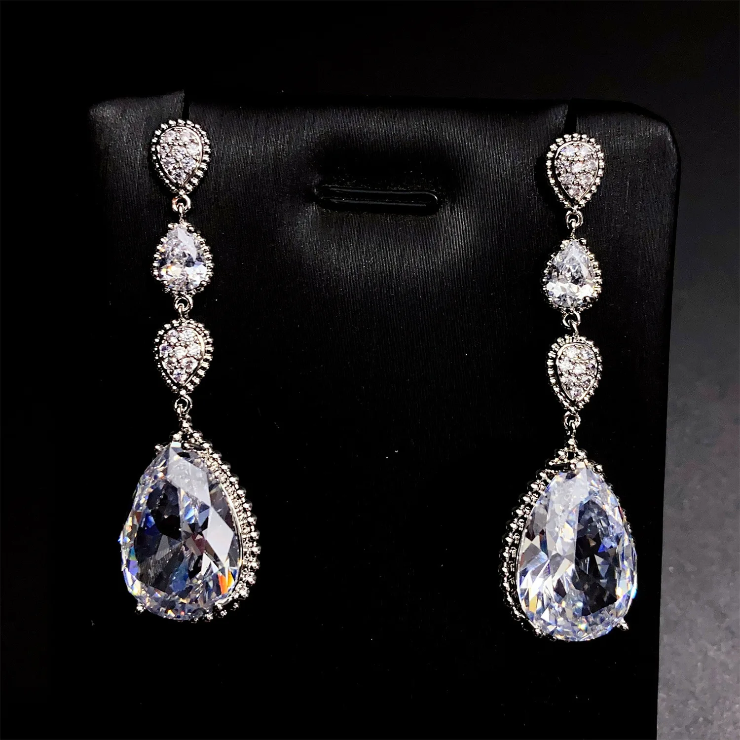 

Simple Elegant Daily Wear Drop Earrings Sparkling Jewellery Set For Women Dating Travel Prom Party Gift Holiday Accessories E258