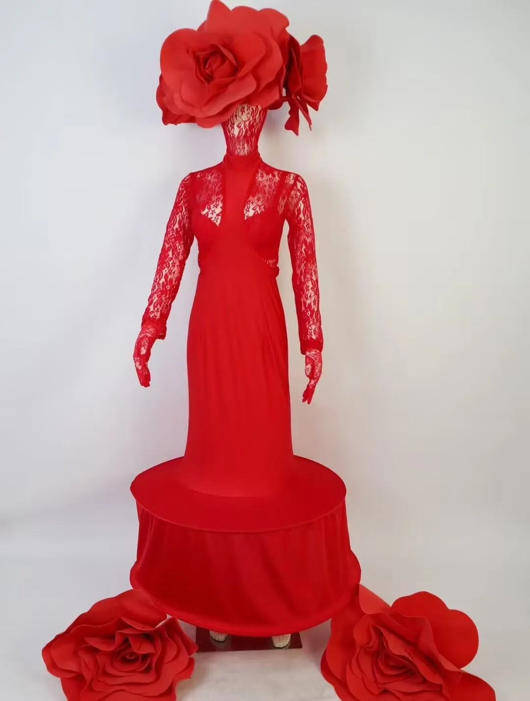 큰 붉은 꽃 레이스 투명한 긴 드레스 드래그 퀸 의상 발렌타인 데이 나이트 클럽 댄스 파티 마스크 볼 섹시한 무대 착용