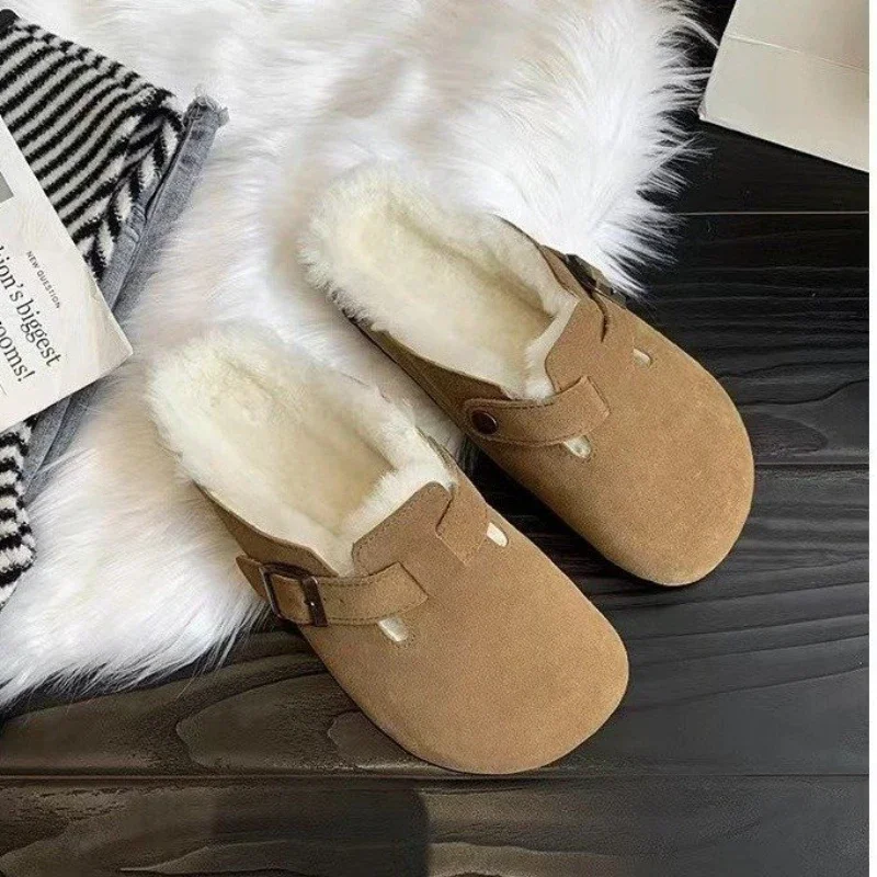 

2024 Fashion Fur Clogs Slippers for Women Winter Fluffy Cork Insole Plush Slippers with Arch Support Furry Suede Mules Shoes