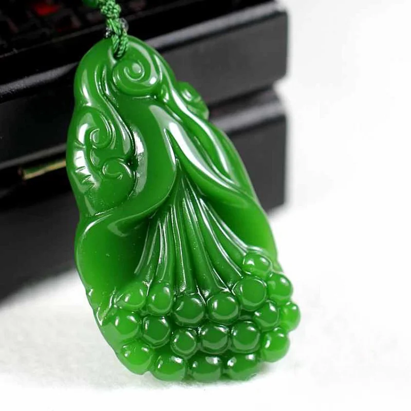 A Goods Jasper Magnolia Pendant Boutique Men and Women, Spinach Green Hand Flower Jade Pendant