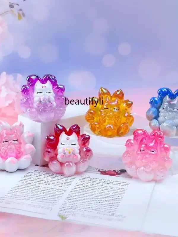 The second generation of nine-tailed fox, the ancient style gives girls gifts, cute little fox