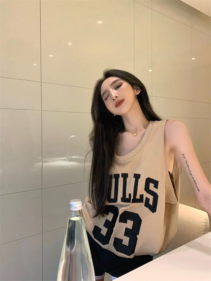 American Retro Svel Vest T-irt Women's Summer Lazy Sle Sports Loose Ball irt Lettering Mid-Length Top