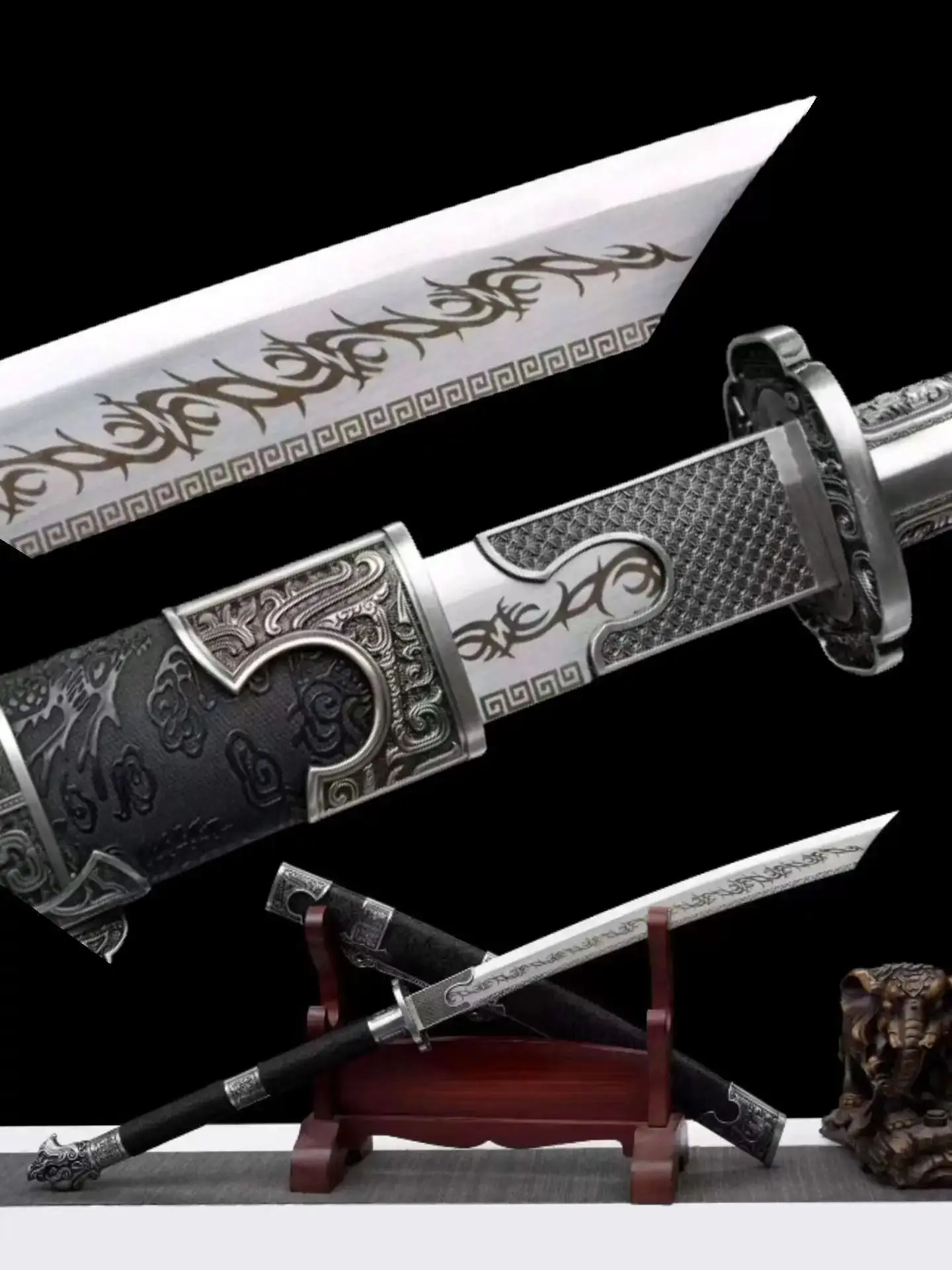 

Chinese Kungfu Battle Broadsword Sword, Real Handmade High Manganese Steel Blade, Integrated Body, Unhardened