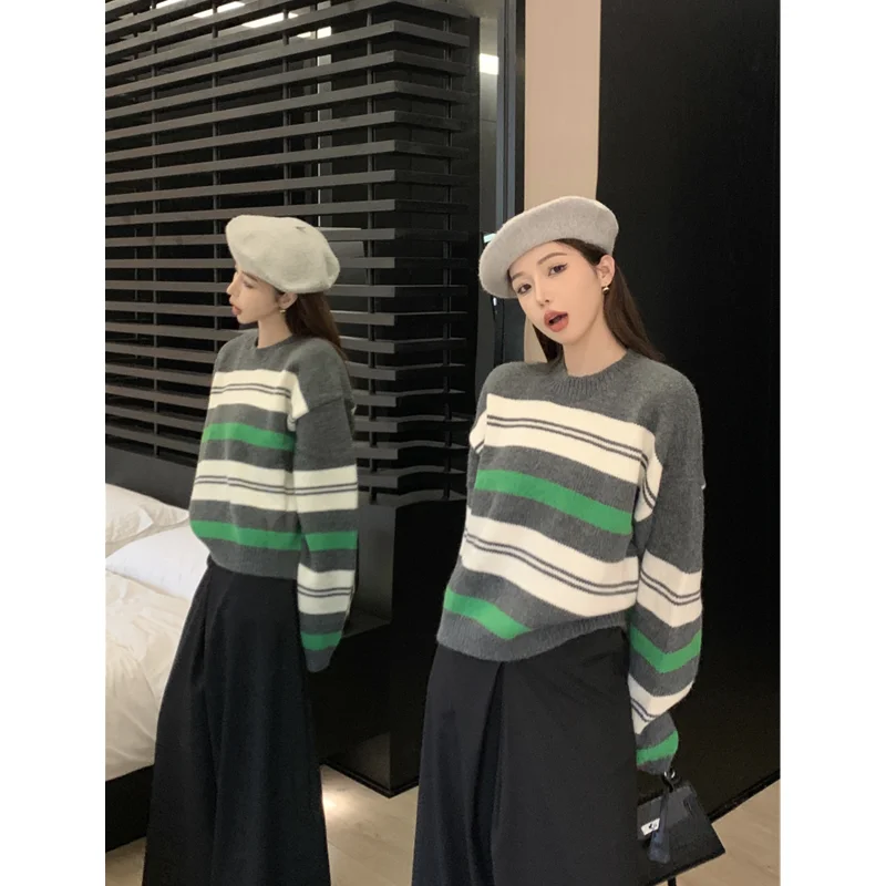 Women's New Style Design Sense Green Gray Stripe Long Sleeves Knitted Sweater Temperament Versatile Comfortable Blouse Autumn