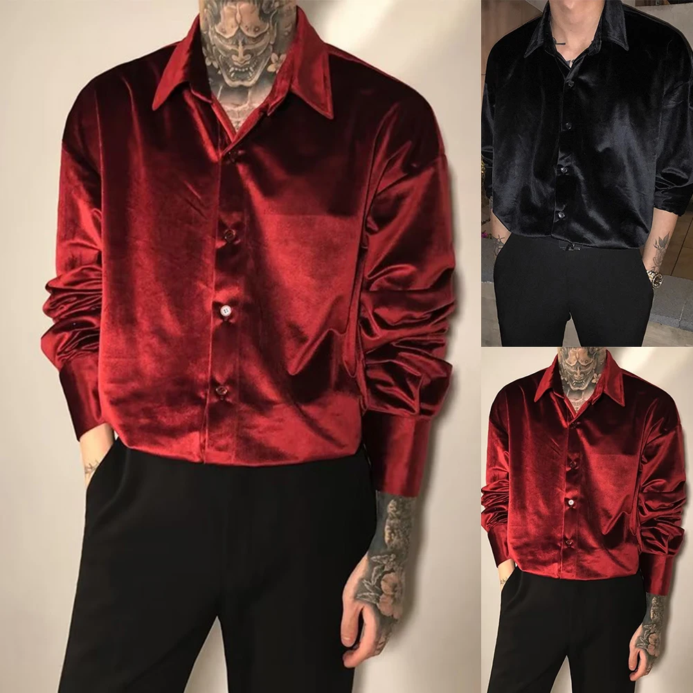 Camicetta a maniche lunghe in velluto di ispirazione Vintage da uomo vestibilità ampia camicia abbottonata colletto a fascia nero/rosso vino vestito per le feste