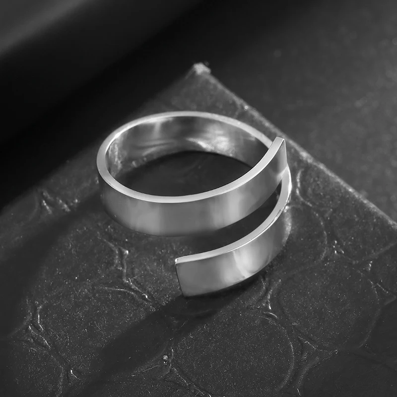 

Stainless Steel Glossy Spiral Cross Open Ring Suitable for Men and Women Fashion Casual Simple Jewelry