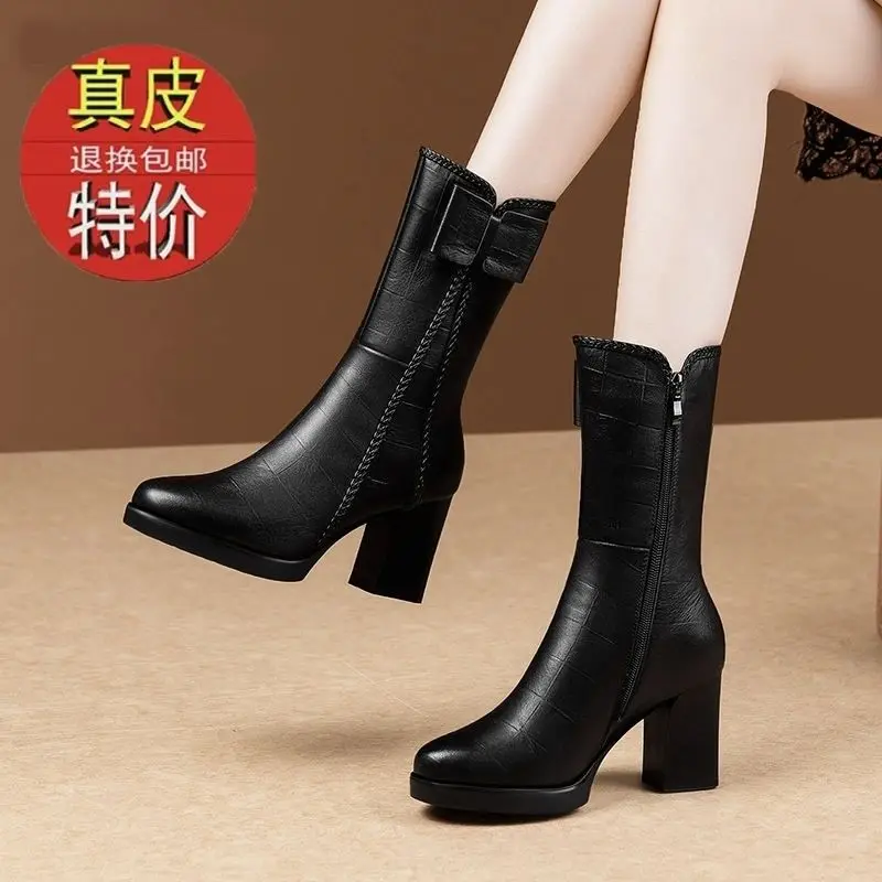 

Autumn/Winter Women's Leather Mardi Boots with Insulation Mid-Calf Length High Heels Slim Boot Round Toe Thick Heels Short Boot