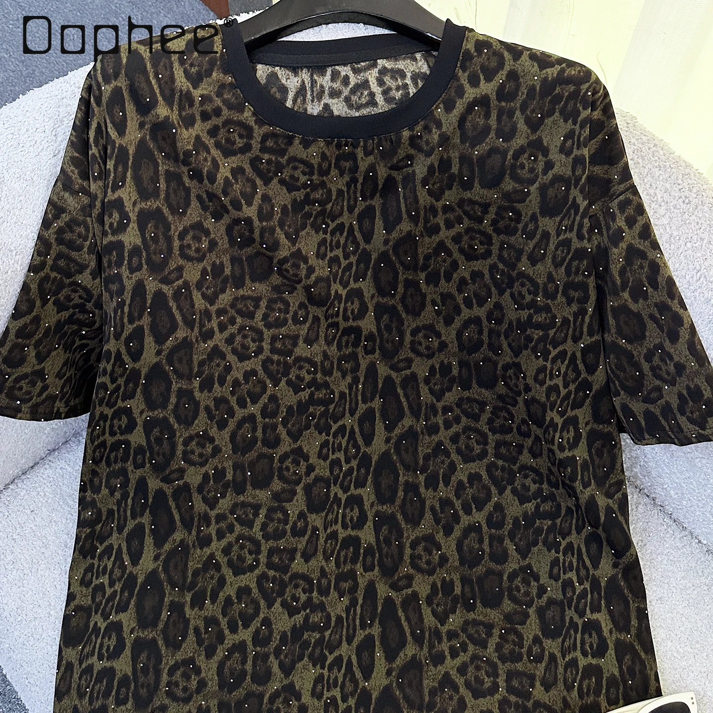 2025 Summer New Fashion Leopard Print Hot Diamond Short-sleeved T-shirt Outfits Loose Casual Top + Shorts Two-piece Set Women