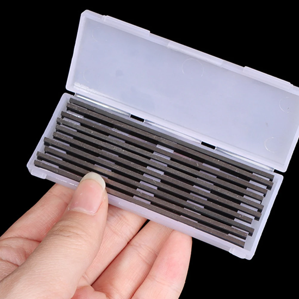 

1 set 10 Pieces Set 82mm Carbide Planer Blades for Woodworking Durable Reusable Suitable Softwood Hardwood Chamfering Tools