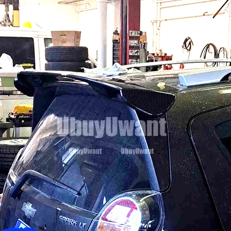 Venta caliente para Chevrolet Spark Spoiler ABS plástico con apariencia de fibra de carbono/ala trasera de techo negro brillante Kit de carrocería de coche Accesorios