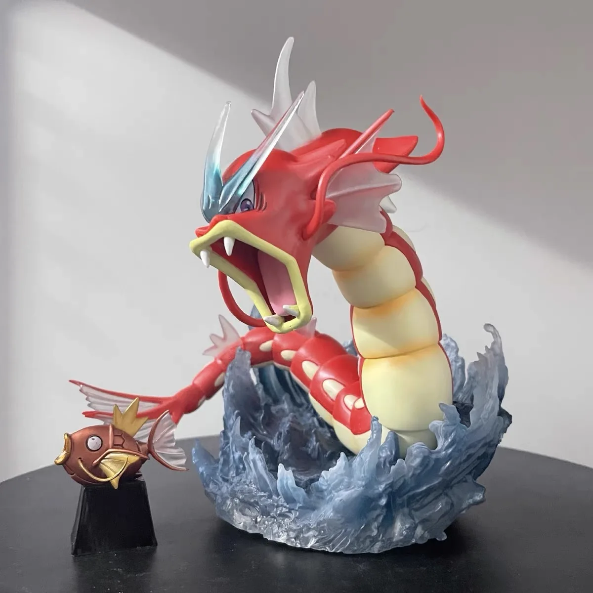 18cm Hot Anime Gyarados Figures Gyarados Magikarp  Action Figures PVC Digimon Model Collection Statue Boys Toy Christmas Gifts