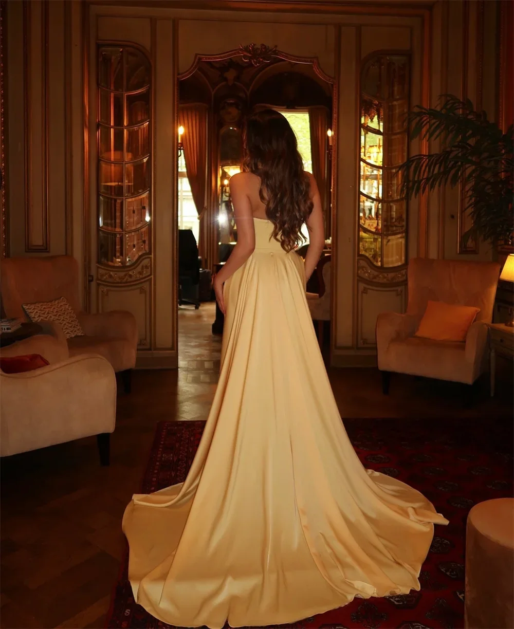 Maßgeschneidertes gelbes Meerjungfrau-formales Abendkleid 2025, Ballkleider, luxuriös, ärmellos, Vestidos de Noiva, Satin, Hofzug