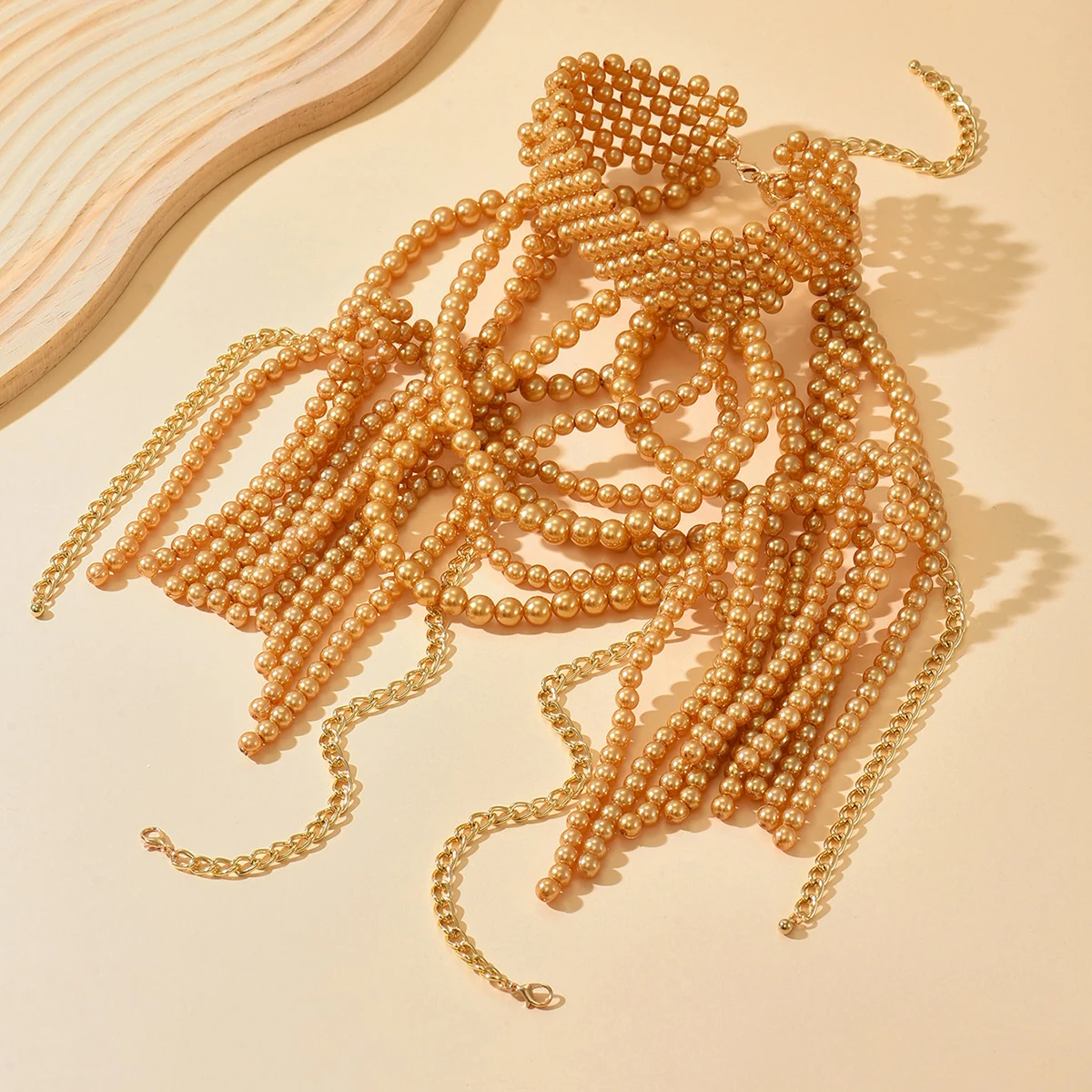 

An Elegant Multi-Layered Fringed Beaded Hand-Woven Fine Craftsmanship Shoulder Chain For Women's Wedding And Banquet Shawl