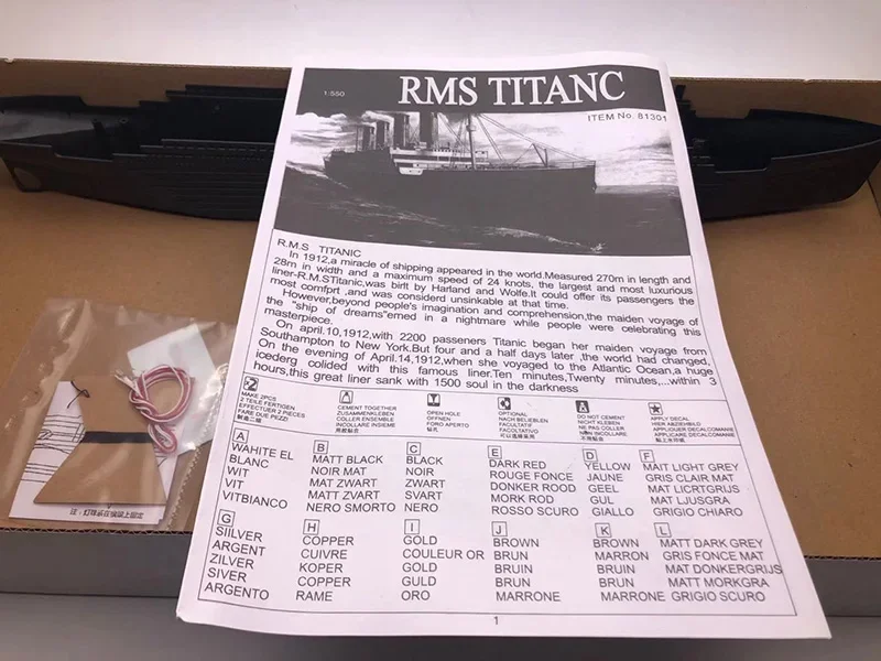 Titanic 1/550 RMS avec dispositif d'éclairage de moteur électrique, Kits de construction de navires à assembler en plastique, modèle de jouet