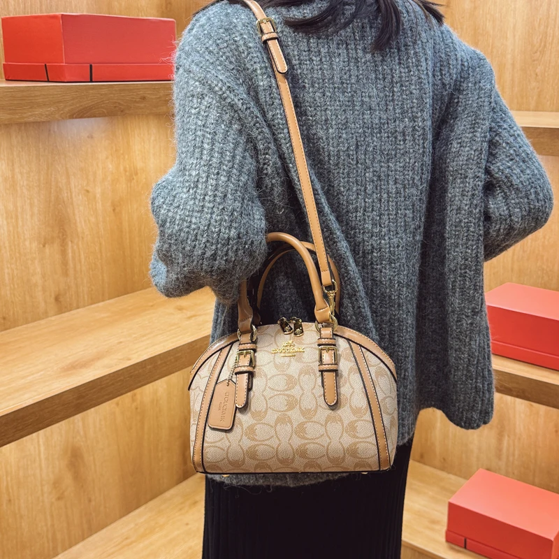 

Elegant Luxury Women Leather Tote Bag Vintage Style Handbag Fashionable Crossbody Bag High End Ladies Shoulder Bag Classic