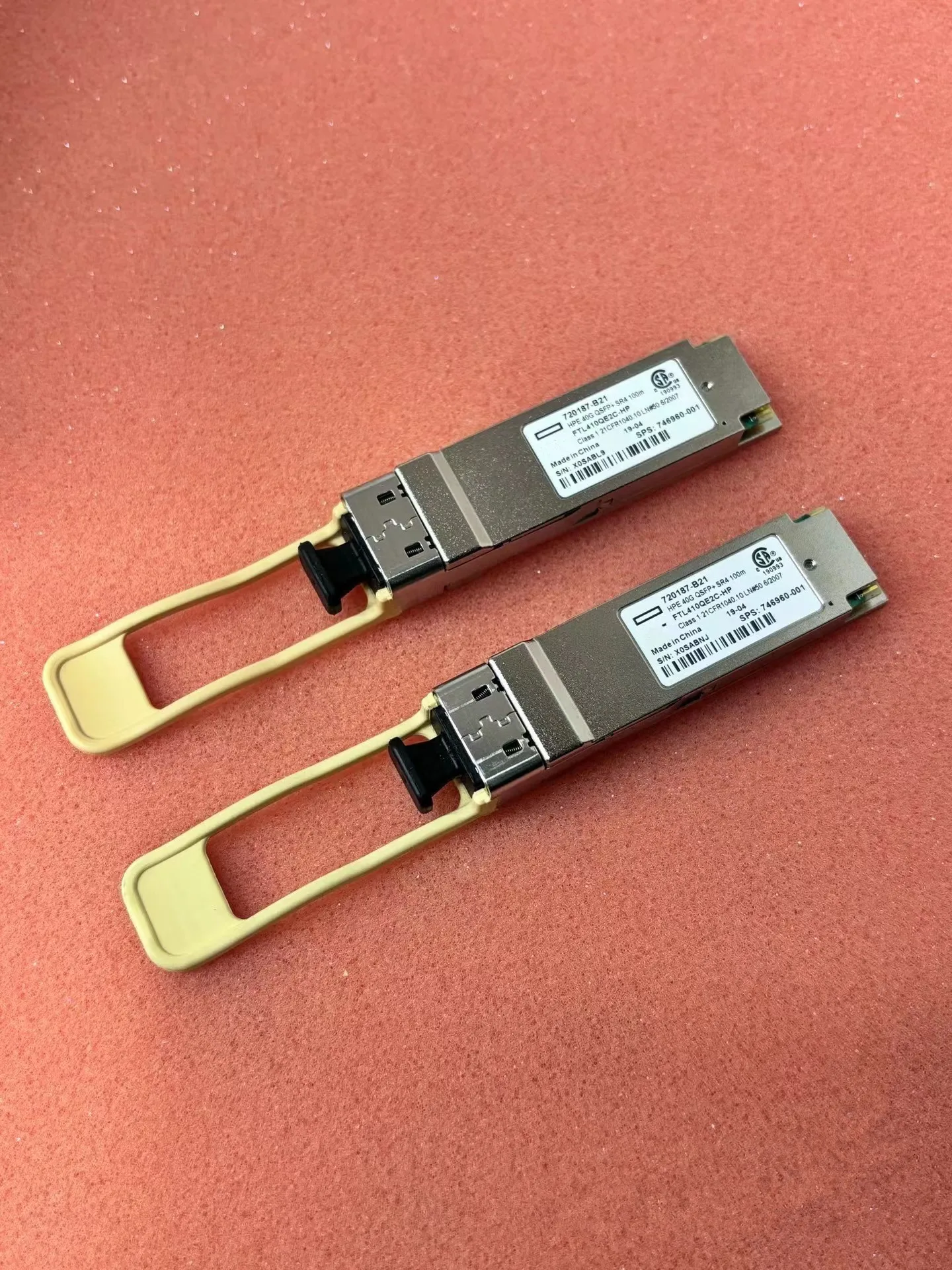 جهاز الإرسال والاستقبال بسويتش ، QSFP ، 40 جيجابايت ، جهاز الإرسال والاستقبال من الألياف الضوئية ، 720187-B21 ، ، من من ، إلى 001 ، 40 جم ، QSFP + SR4 ، 1