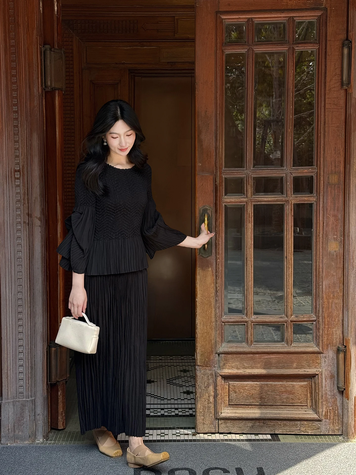 

Elegant Black Three-Piece Suit High Waist Nine-Piece Pants Spring Summer New Style Casual Top High Waist Pants Fashion Set