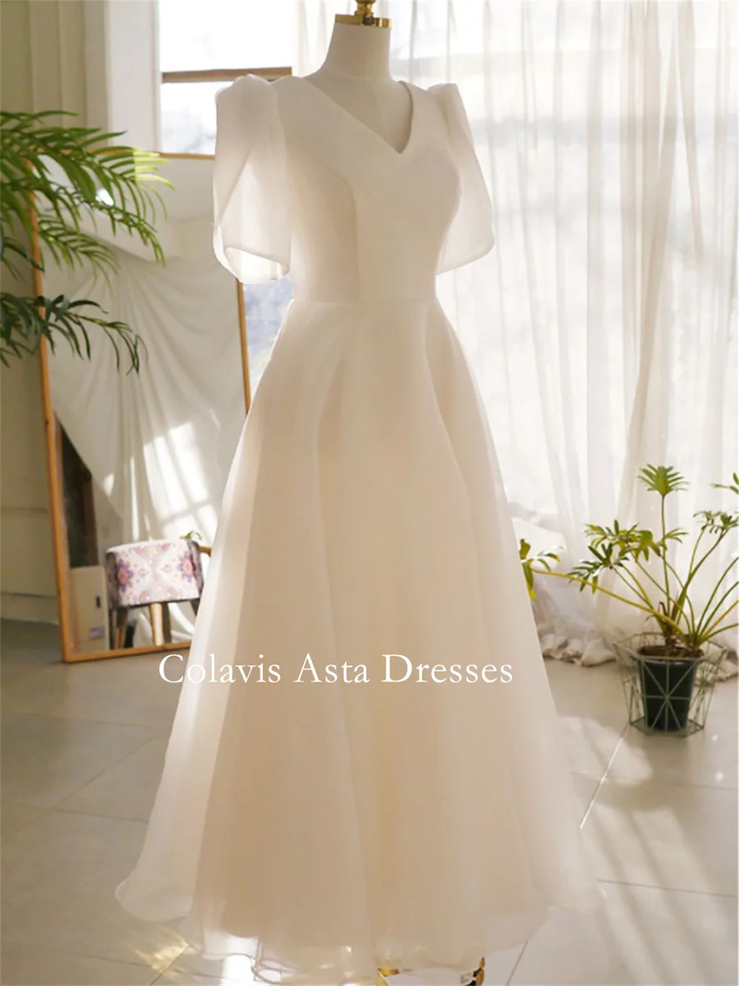 

Colavis Asta V-Neck Wedding Dresses Floor Length 프롬드레스 Korea Lace-up Organza Photoshoot Outdoor Bride Gowns Party Women Bride