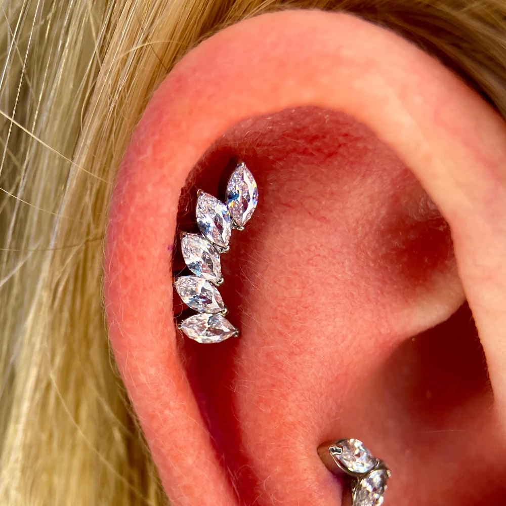 16G G23 Titanium 5 Marquise Zircon Curved Cartilage Stud Internal Thread Tragus Helix Conch Labret Lip Piercing Body Jewelry