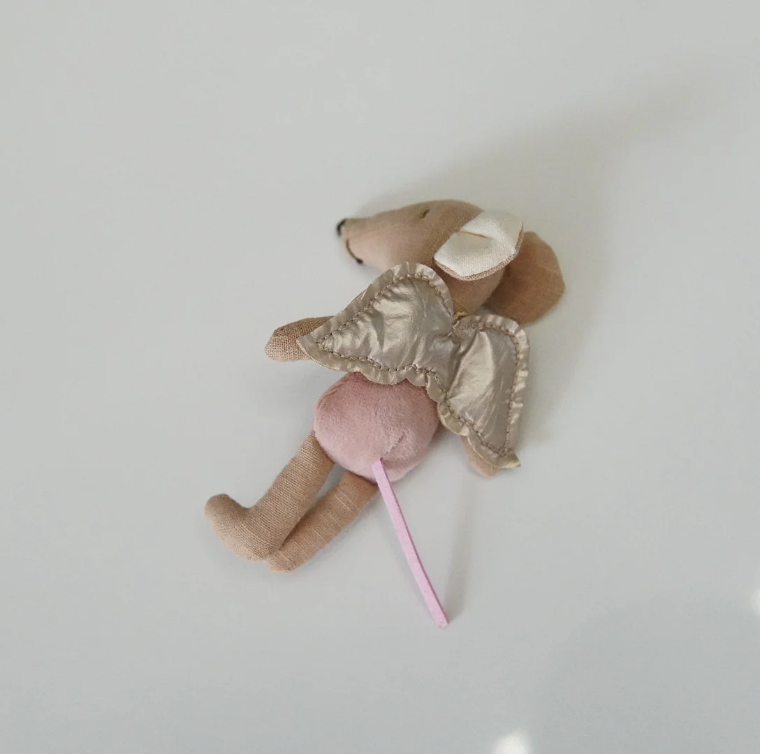Dänische Stoff-Mauspuppe Niedliche Engelsflügel-Mauspuppe Sternzeichen-Geschenk Stoffpuppe Dekoartikel – Detail 10