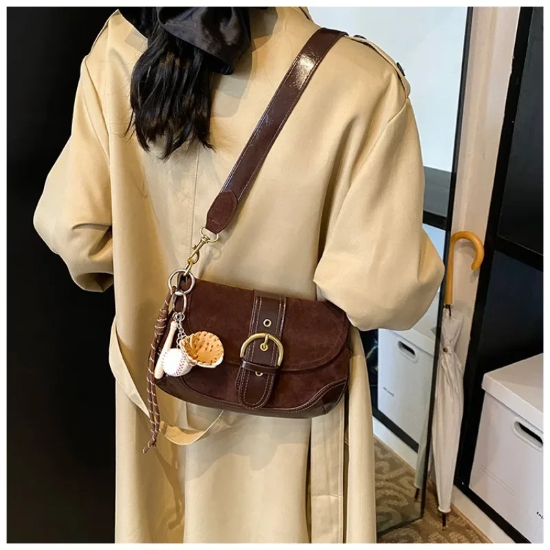 Buckle Sewing Fashion Faux Suede Shoulder Bag Flip Solid Exquisite Crossbody Bag 2024 Hot Sale Bags for Women Bolsas Femininas