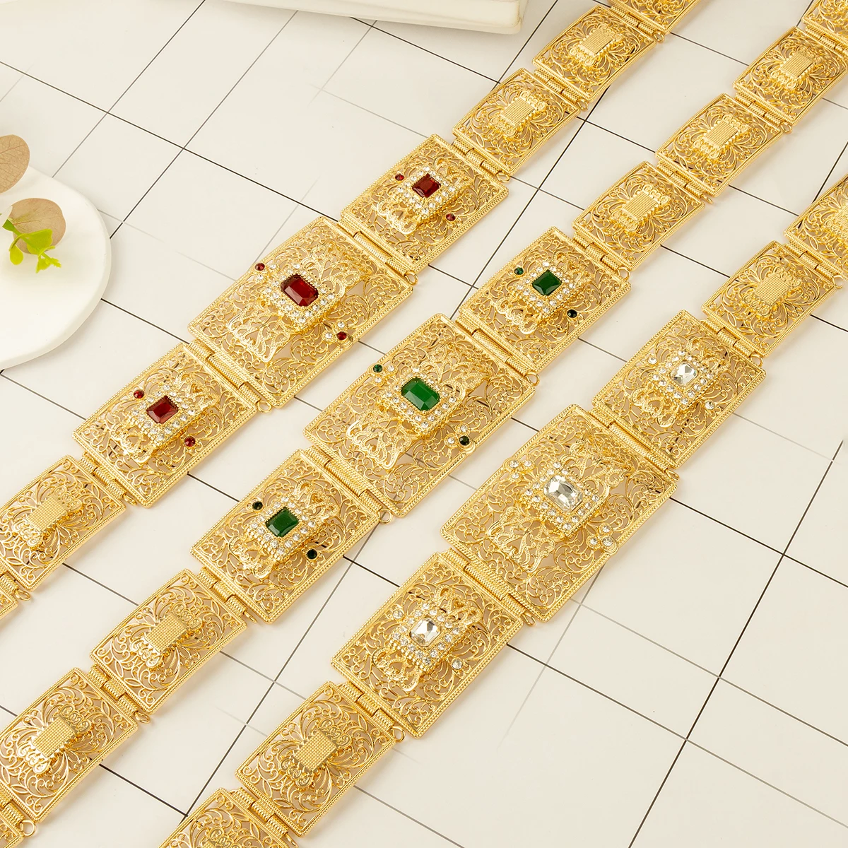 Bridal Gold-Plated Belt Grain Motif Sengraved Inlays Luxury Moroccan Wedding Dress Waist Chain Anniversary Gown Body jewelry