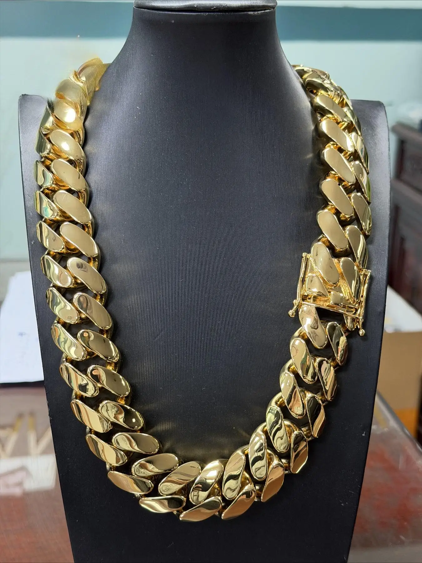 20mm Hip Hop Beads, Big Miami, Cubans, Cubans for Men, available in multiple sizes, Live and Thanksgiving for Men and Women.