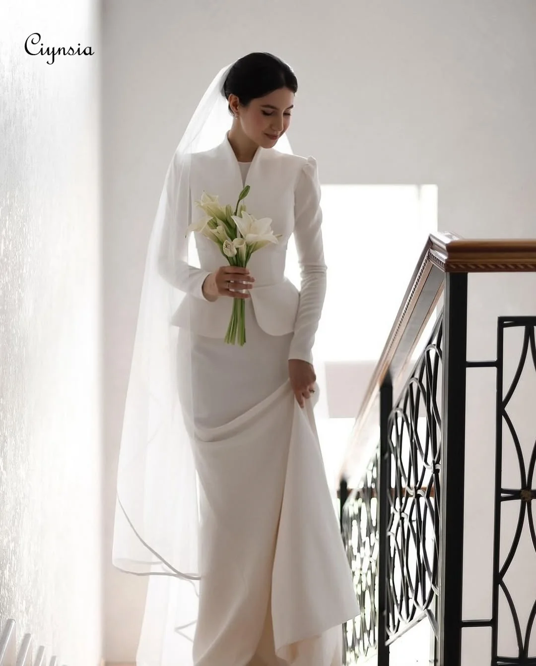 Ciynsia Maßgeschneidertes elegantes muslimisches Hochzeitskleid 2025, Meerjungfrau, Satin, lange Ärmel, elfenbeinfarbene Brautkleider mit Jacke, Vestidos de Novia
