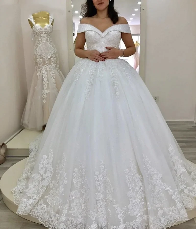 

2024 Elegant Wedding Dress Off Shoulder Lace Up Bride Dress Lace Appliques Vestido De Noiva Sweep Train Bride Bridal Gown