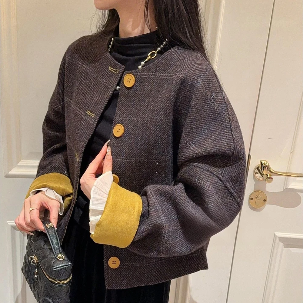 

Korean round neck retro plaid splicing woolen short coat women's 2025 new early autumn beautiful and good-looking top