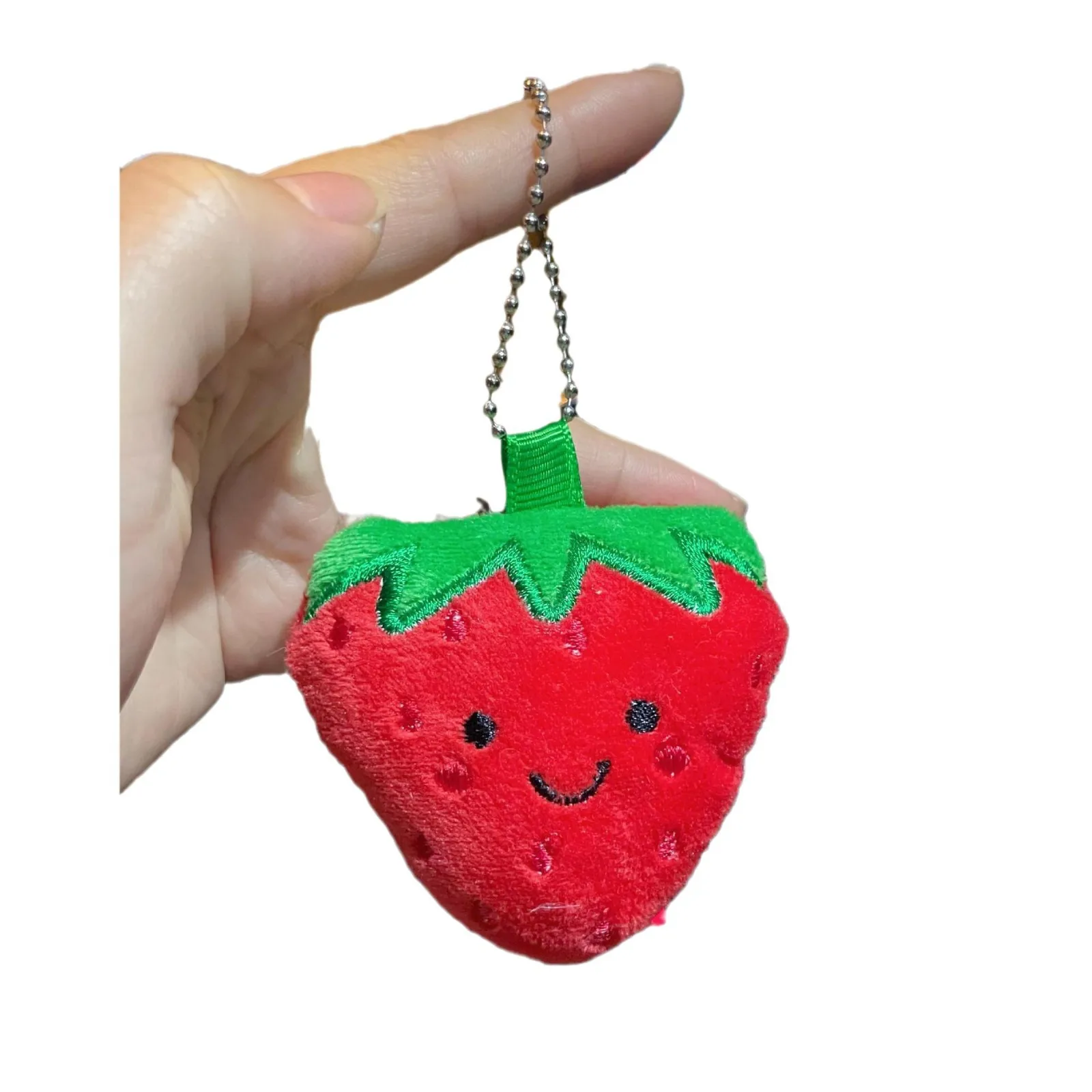 Nouveau dessin animé fraise poupée en peluche pendentif porte-clés sac à dos décoration mignon fruits créatif fraise en peluche porte-clés petit cadeau