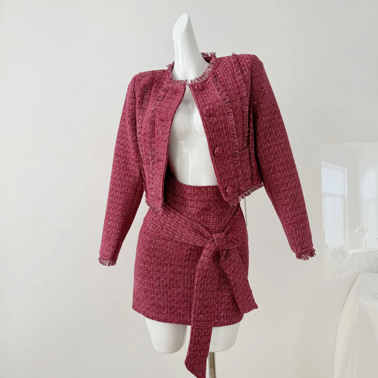 

Unique Beautiful Suit 2024 Autumn and Winter New Fashion Tweed Jacket Bow Skirt Small Fragrance Two-piece Set for Women Outfit