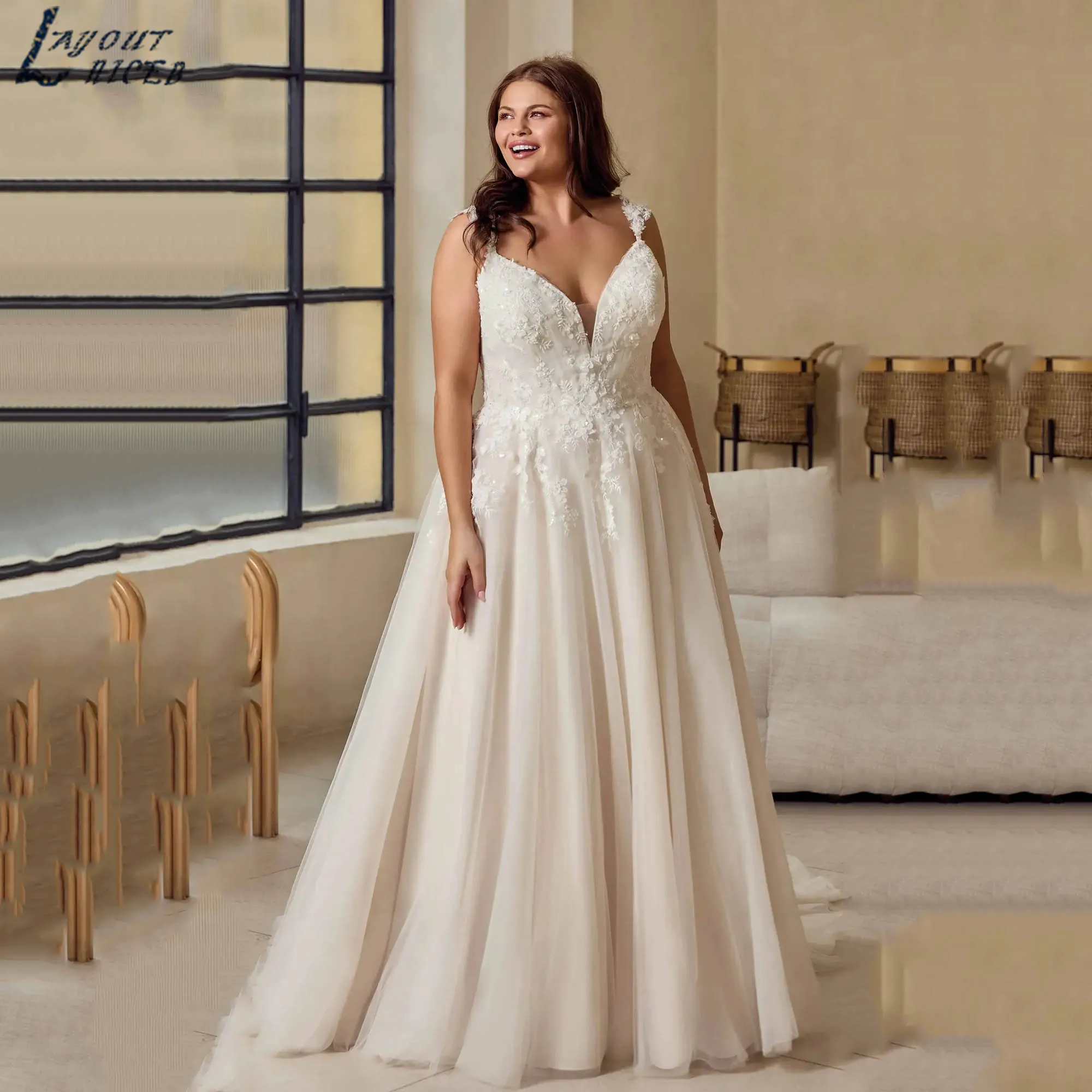 

Plus Size Bride Gown A-line Spaghetti Straps Dreamy Tulle Wedding Dress V-neck Sleeveless Appliques vestidos de novia Customized