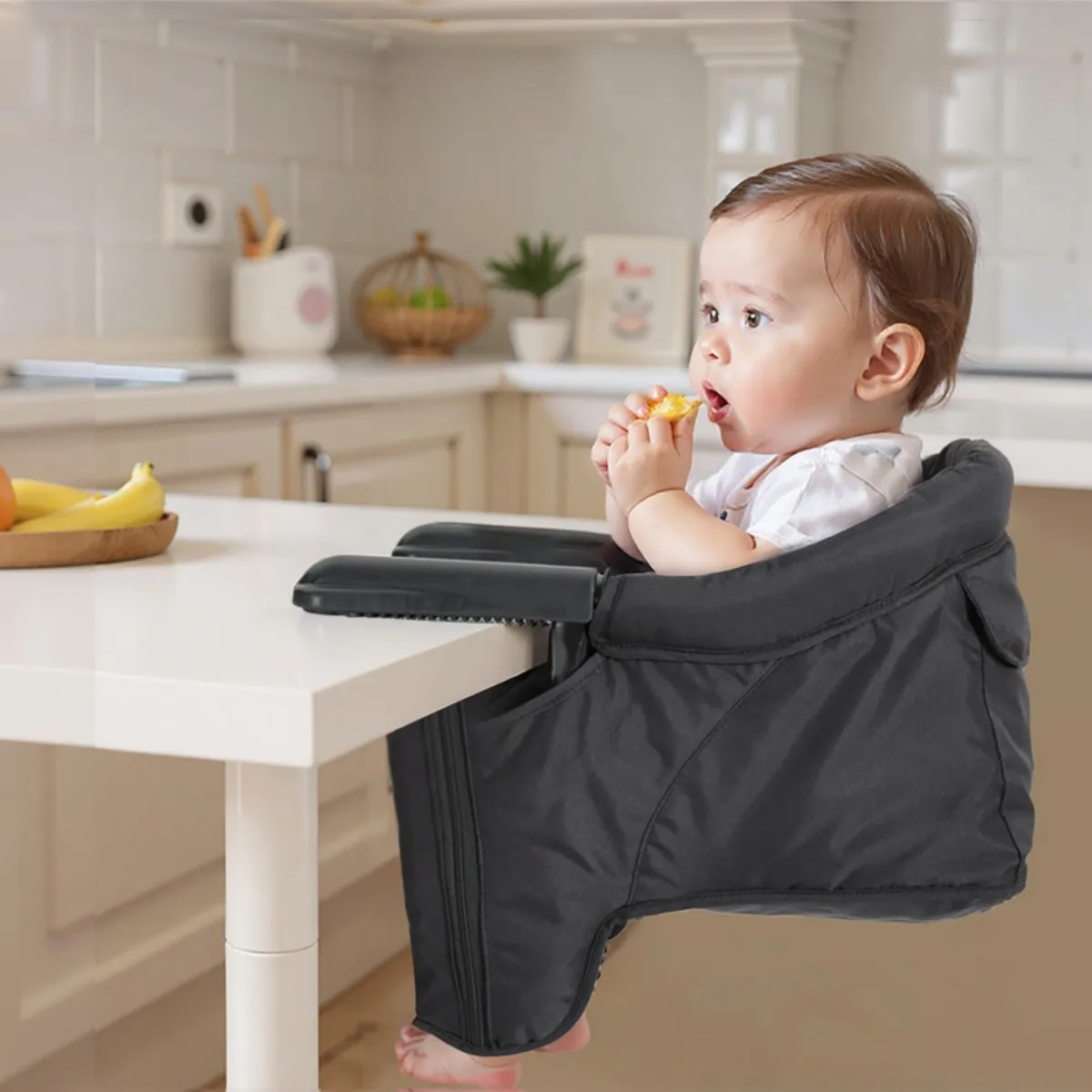 

Baby clamp-style dining chair, Portable Baby dining chair, 6 Months Plus, Adjust according to the thickness of the table