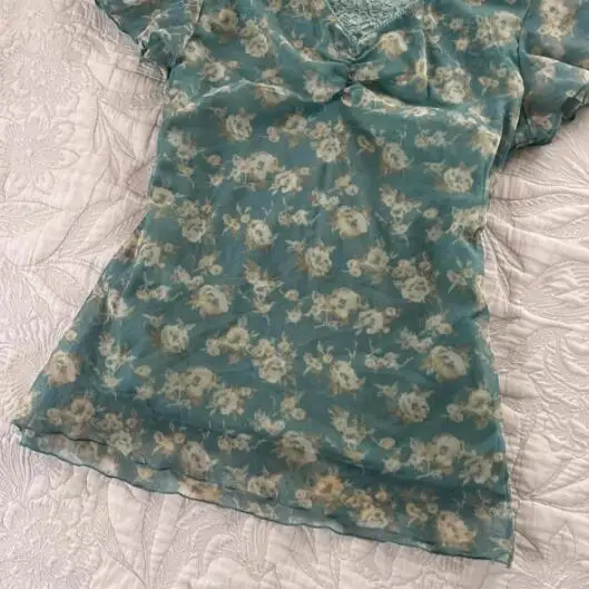 90s camiseta vintage feminina topo verão fino gyaru y2k estética flor gráfico shoujo estilo menina camisetas com decote em v camisa doce kpop bonito