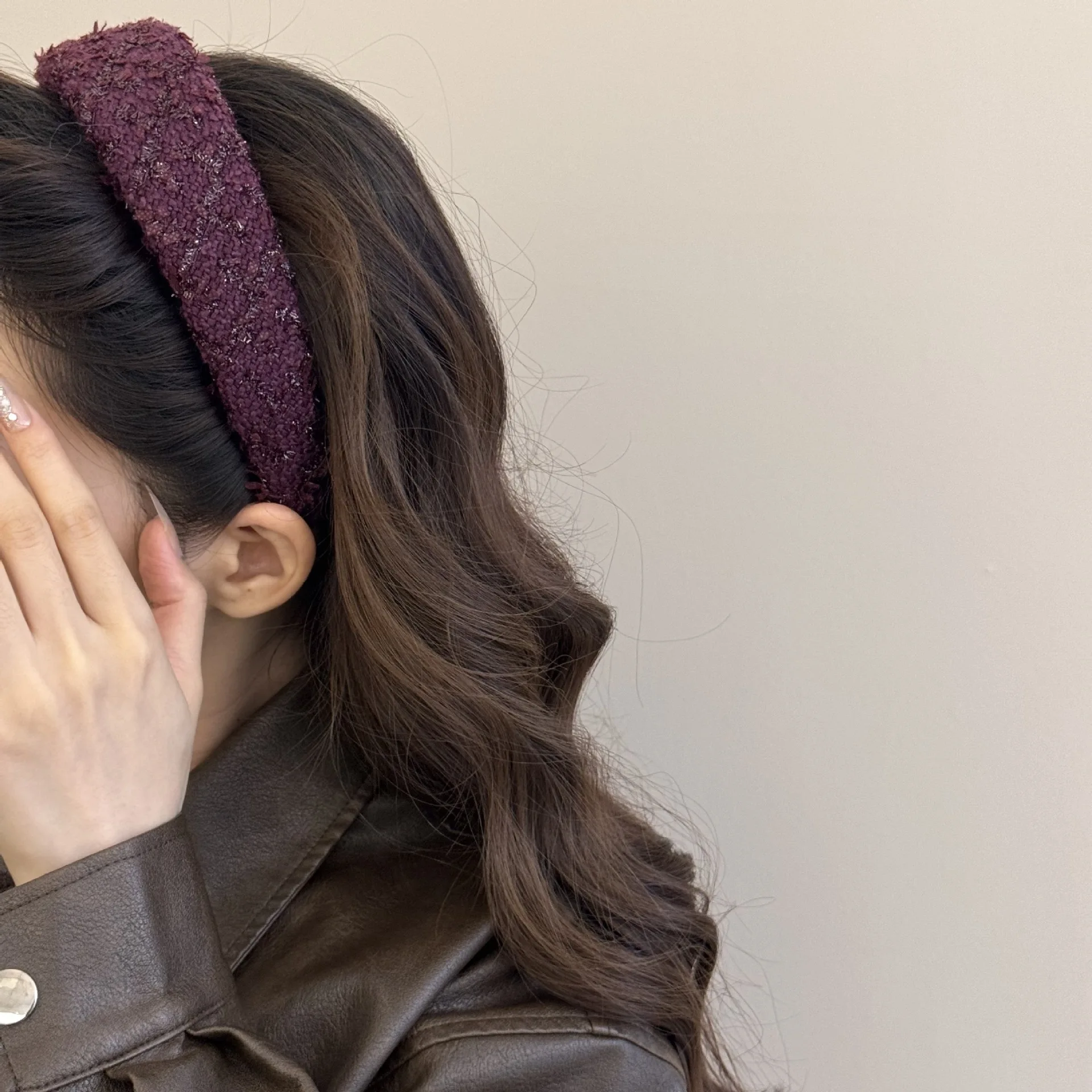 1 Stück dickes Tweed-Stirnband mit breiter Kante sieht klein und im Retro-Stil aus, geeignet für den täglichen Pendelverkehr und vielseitige Haar-Accessoires – Detail 5