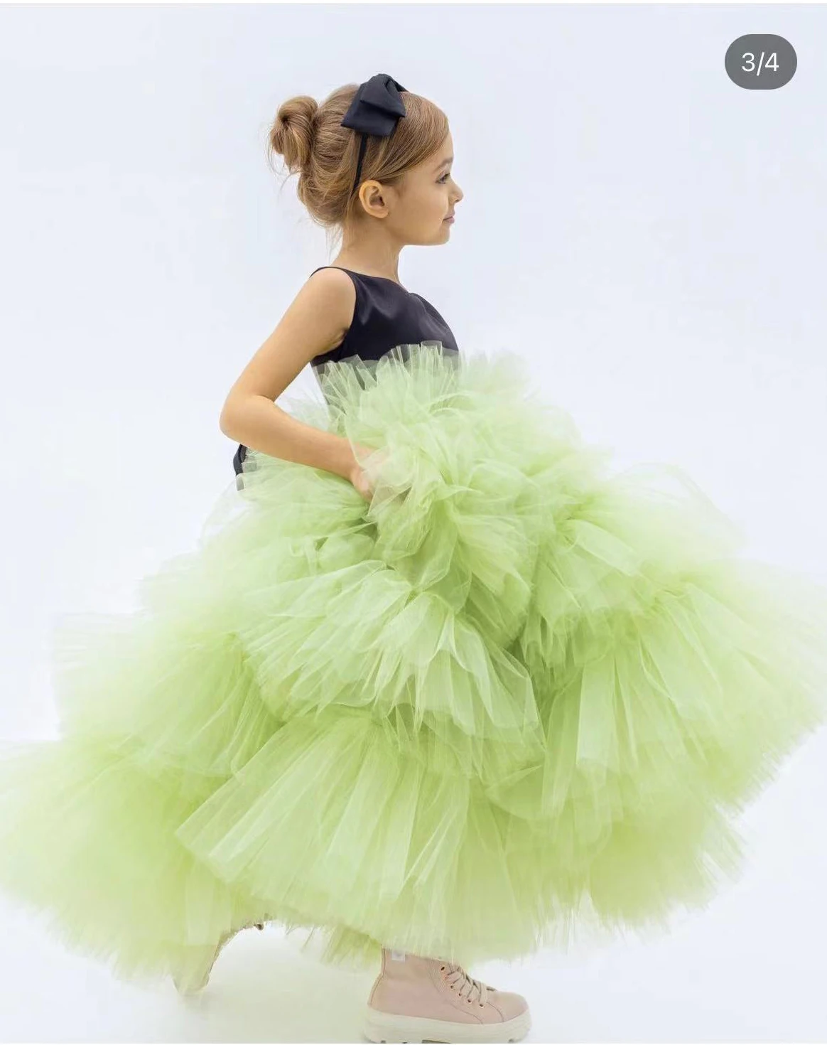 สีเขียว PUFFY ดอกไม้สาวชุดสําหรับงานแต่งงาน V-Back Layered Tulle กับโบว์เด็กวันเกิด First Communion Princess Ball Gowns