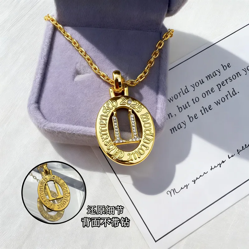 جديد المعبود K-pop Bigbang زوجين مجموعة قلادة الديكور G-Dragon عباد الشمس ديزي كوون جي يونغ صندوق هدايا عيد ميلاد يتوهم