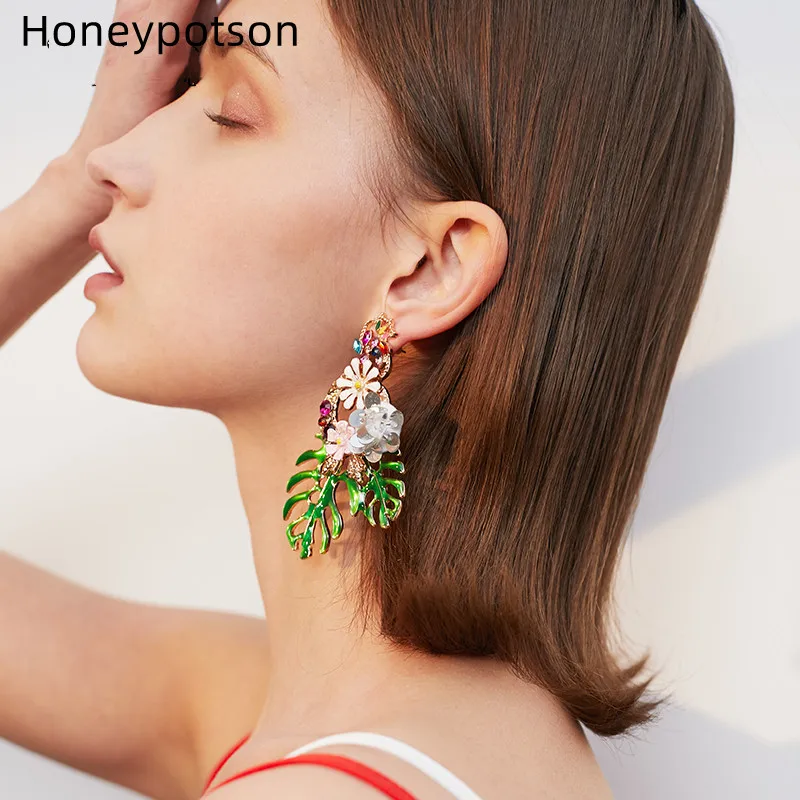 Long tassel flower earrings holiday wind 2023 new temperament everything earrings personality net red ear studs