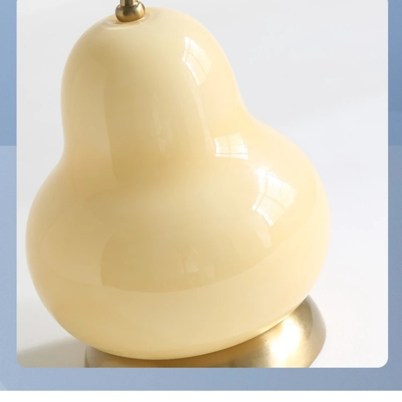 

French cream wind pear desk lamp medieval Bauhaus study bedroom bedside lamp touch charging