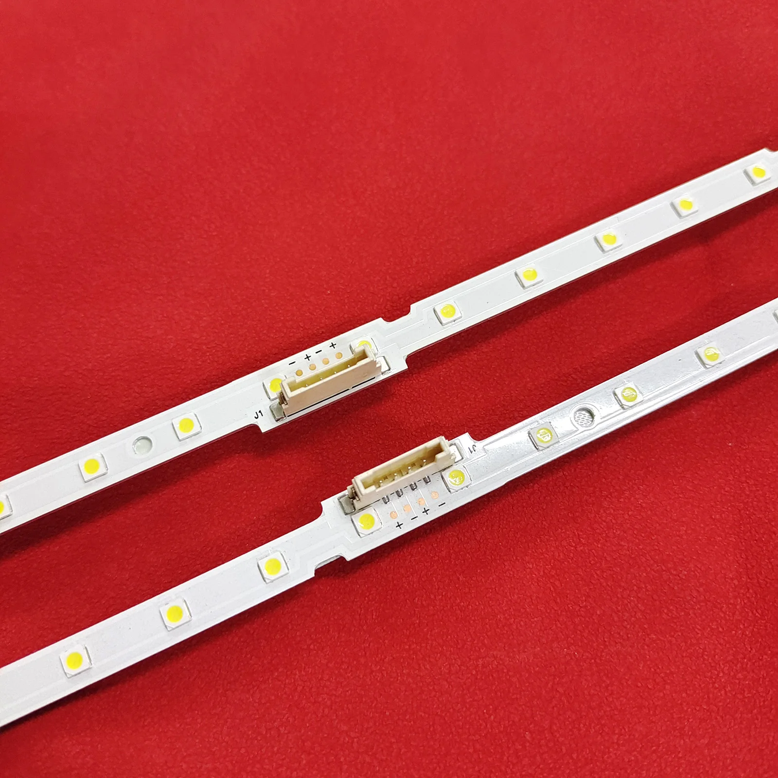 

NEW LED Backlight strip For UE65NU7025K UE65RU7105KXC UE65RU7105K UE65RU7105 UE65RU7100 V8N1-650SM0-R0 LM41-00614A