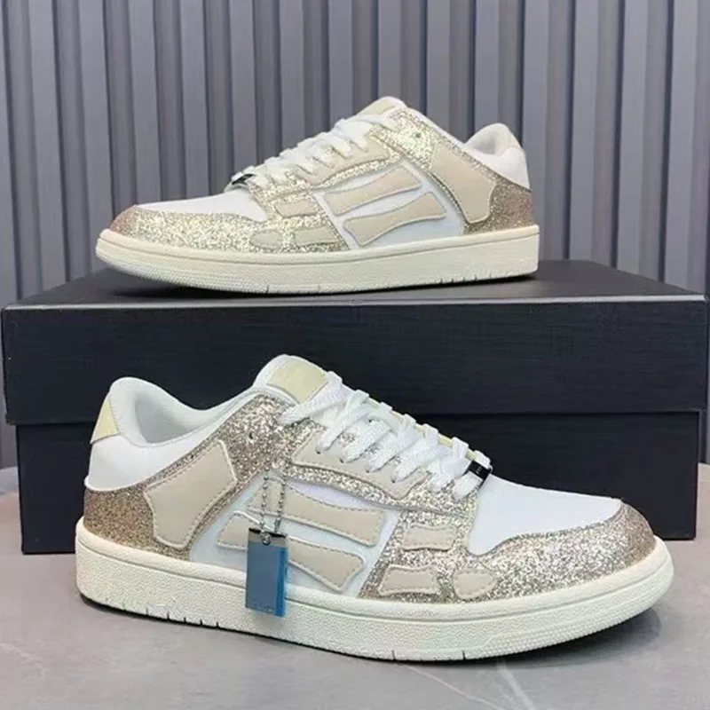 أحذية رجالية عالية الجودة من الجلد متعددة الاستخدامات على شكل عظمة ملونة منخفضة القطع لامعة كاجوال للزوجين أحذية رياضية نسائية #2