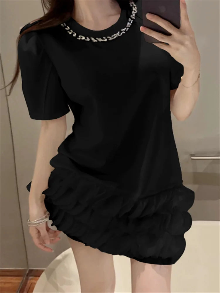 ผู้หญิงสีดําสีขาว Chic ลูกปัด O คอลําลองมินิชุดดอกไม้กลีบ 2025 ฤดูร้อนใหม่แฟชั่นแขนสั้นหลวม T เสื้อชุด