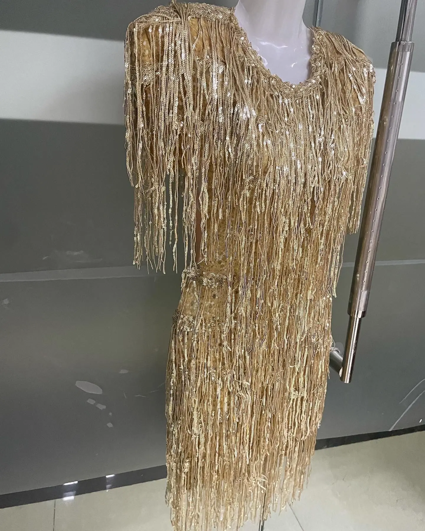 

Singer Stage Show outfit Music Festival Sexy Shining Gold Fringe Dress Latin Dance Tassel Dress