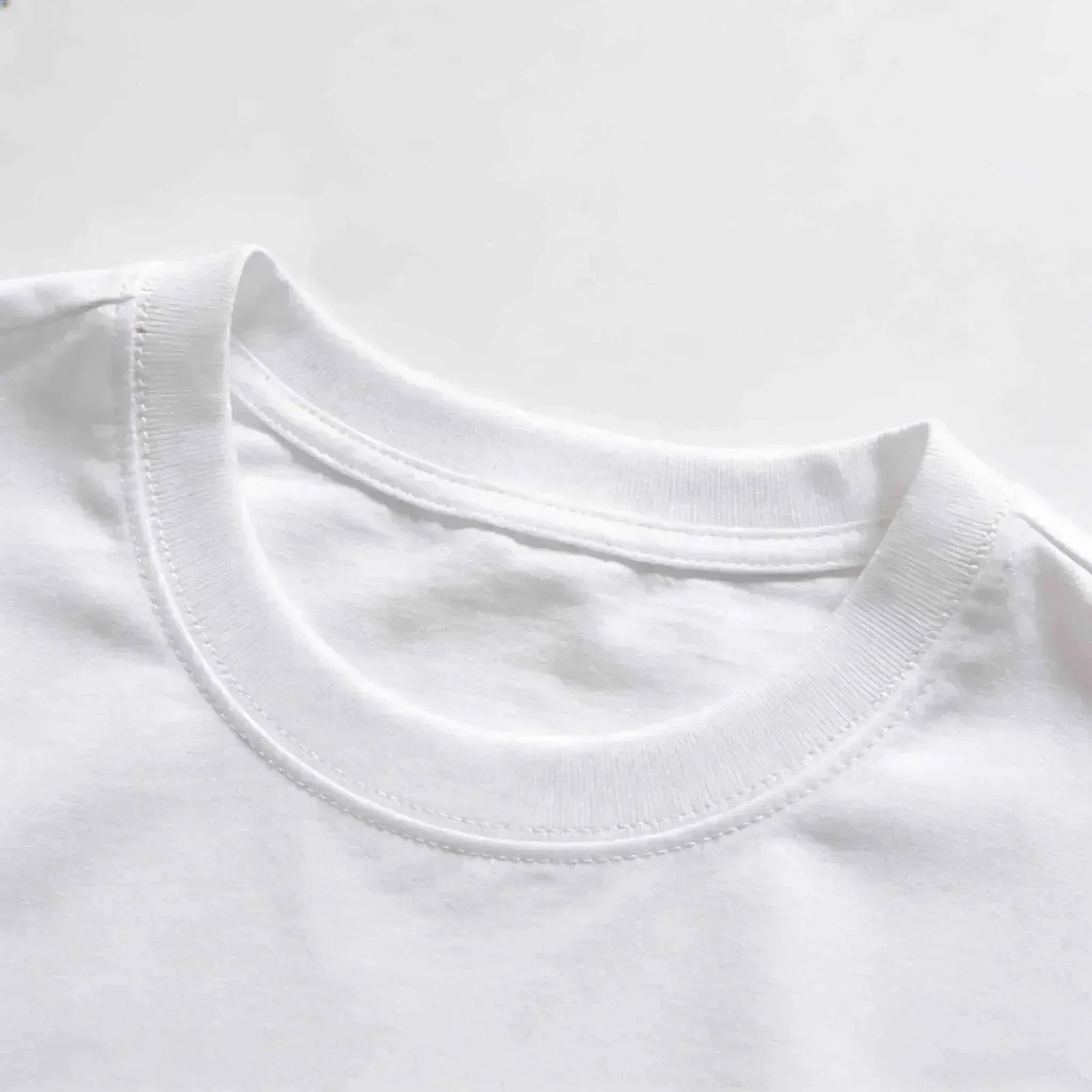 Neues 2026 Anime Serial Experiments Lain Bedrucktes Baumwoll-T-Shirt Herren Sommer Casual Top Kurzarm Klassisches Männer- und Damen-T-Shirt – Detail 6