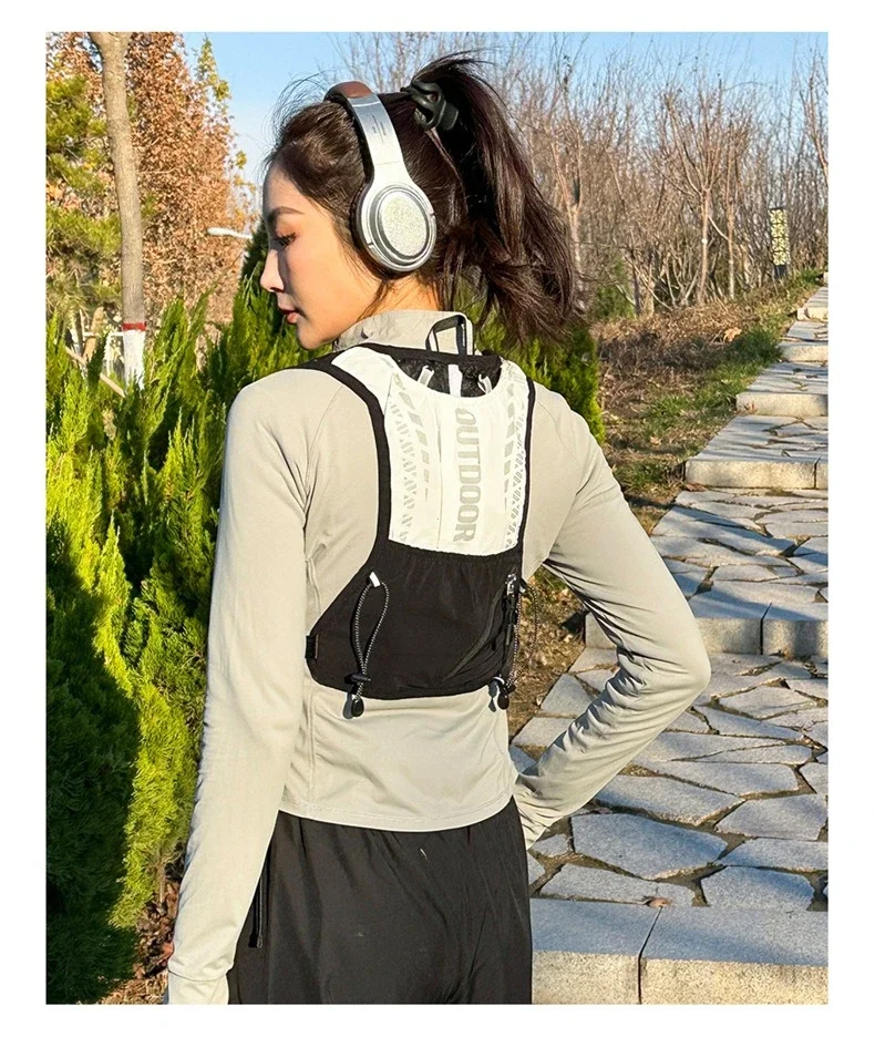 Reflektierende Laufweste mit Trinkflaschenhalterung, Fahrradrucksack für Outdoor-Sportarten wie Klettern, Wandern, MTB und Rennrad – Verstellbare Westentasche – Detail 13